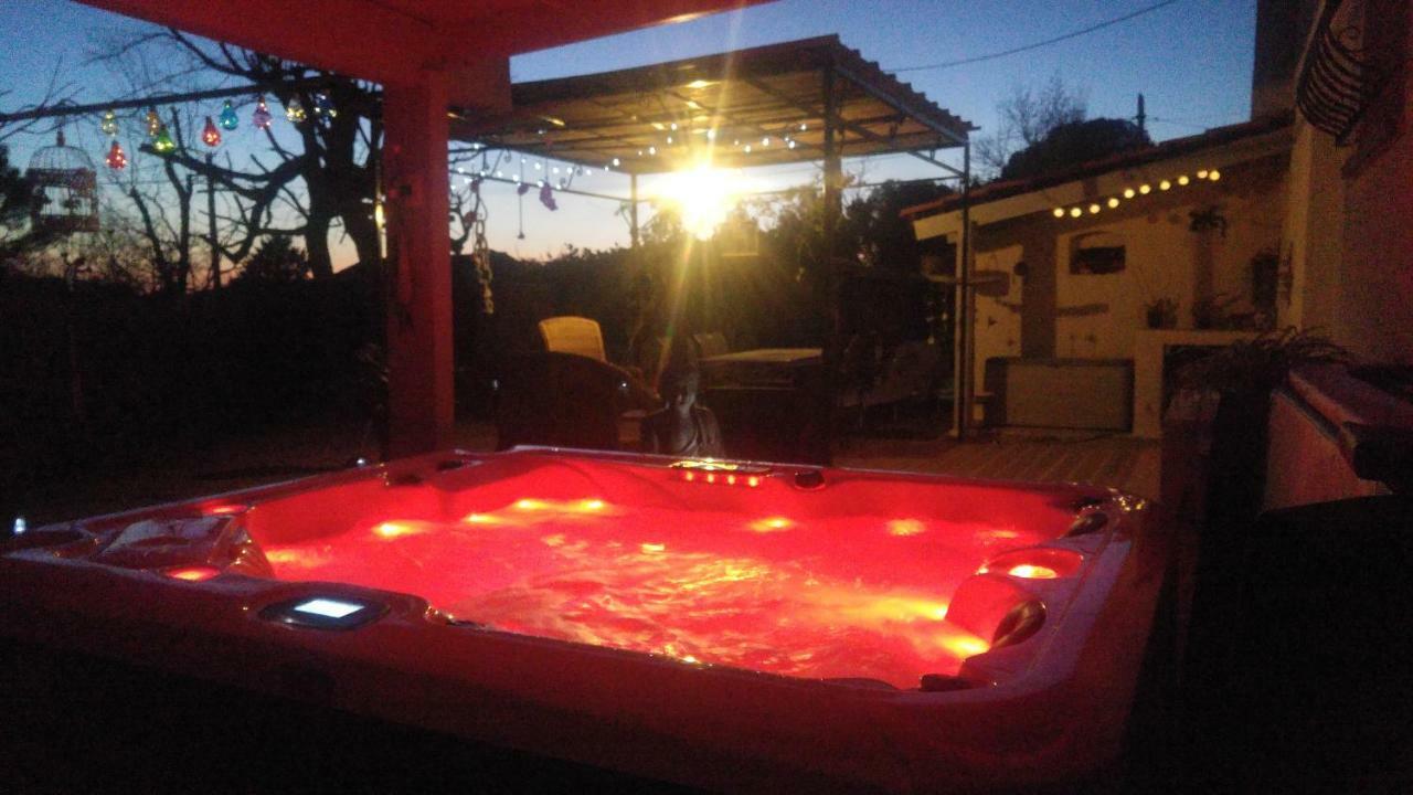 Gite Lapaz/Jacuzzi Prive/Piscine ドラギニャン エクステリア 写真